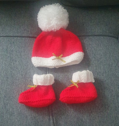 Handknit santa beanie hat - santa,