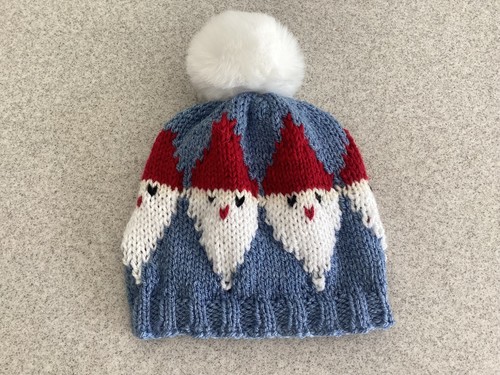 Hand knitted santa - -, baby